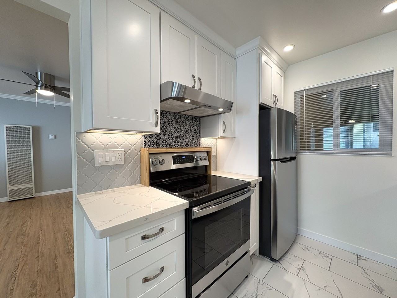 540 Everett Ave - Photo 7 of 12