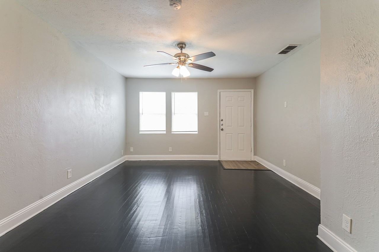 1101 Rancho Dr - Photo 7 of 16