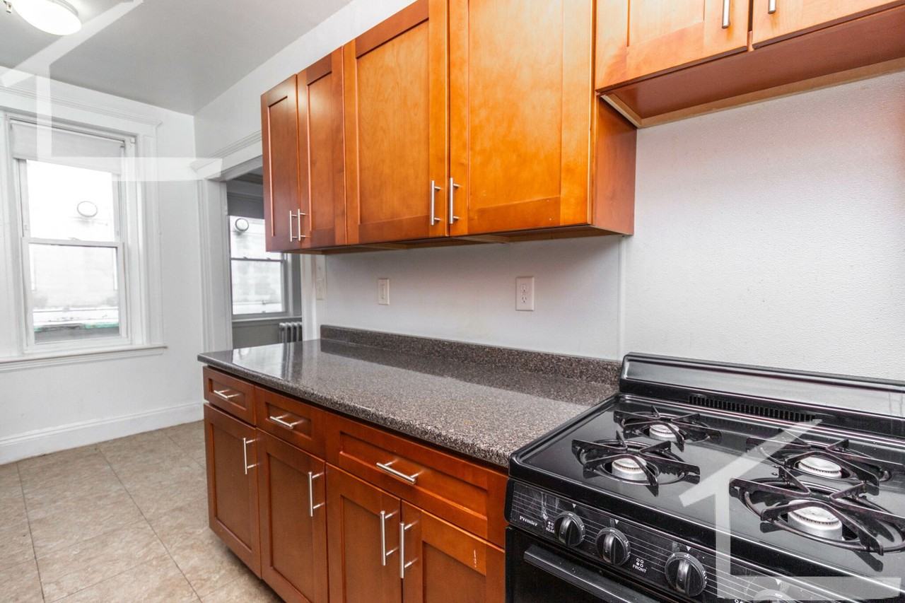 1163B Boylston St - Photo 5 of 9
