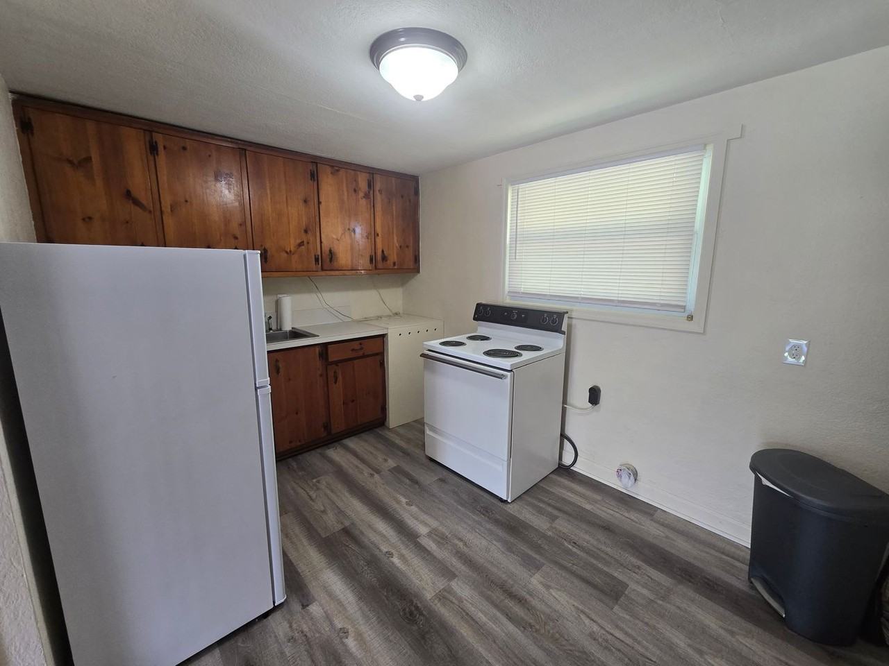 506 Eden Ter - Photo 3 of 11