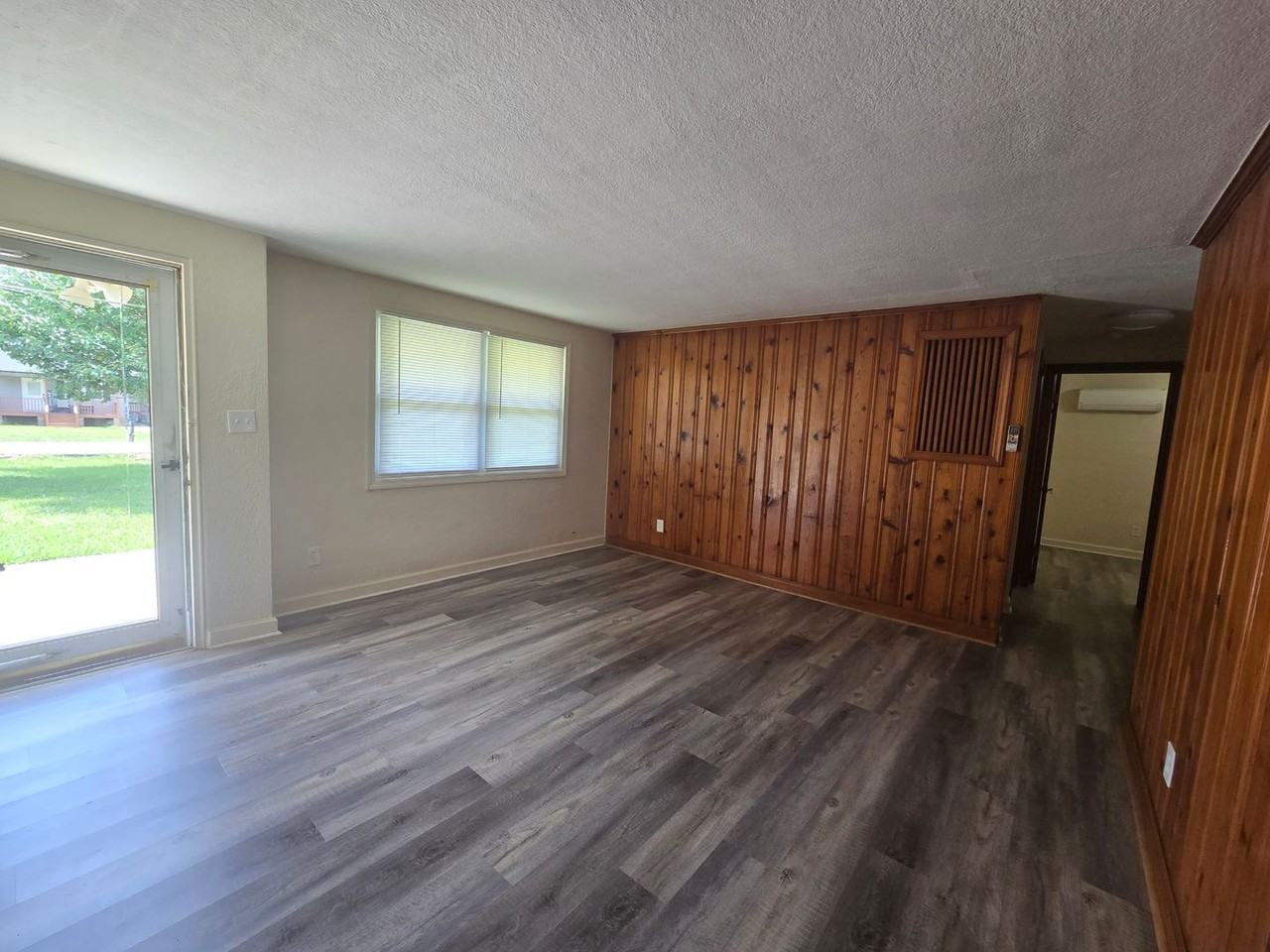506 Eden Ter - Photo 4 of 11