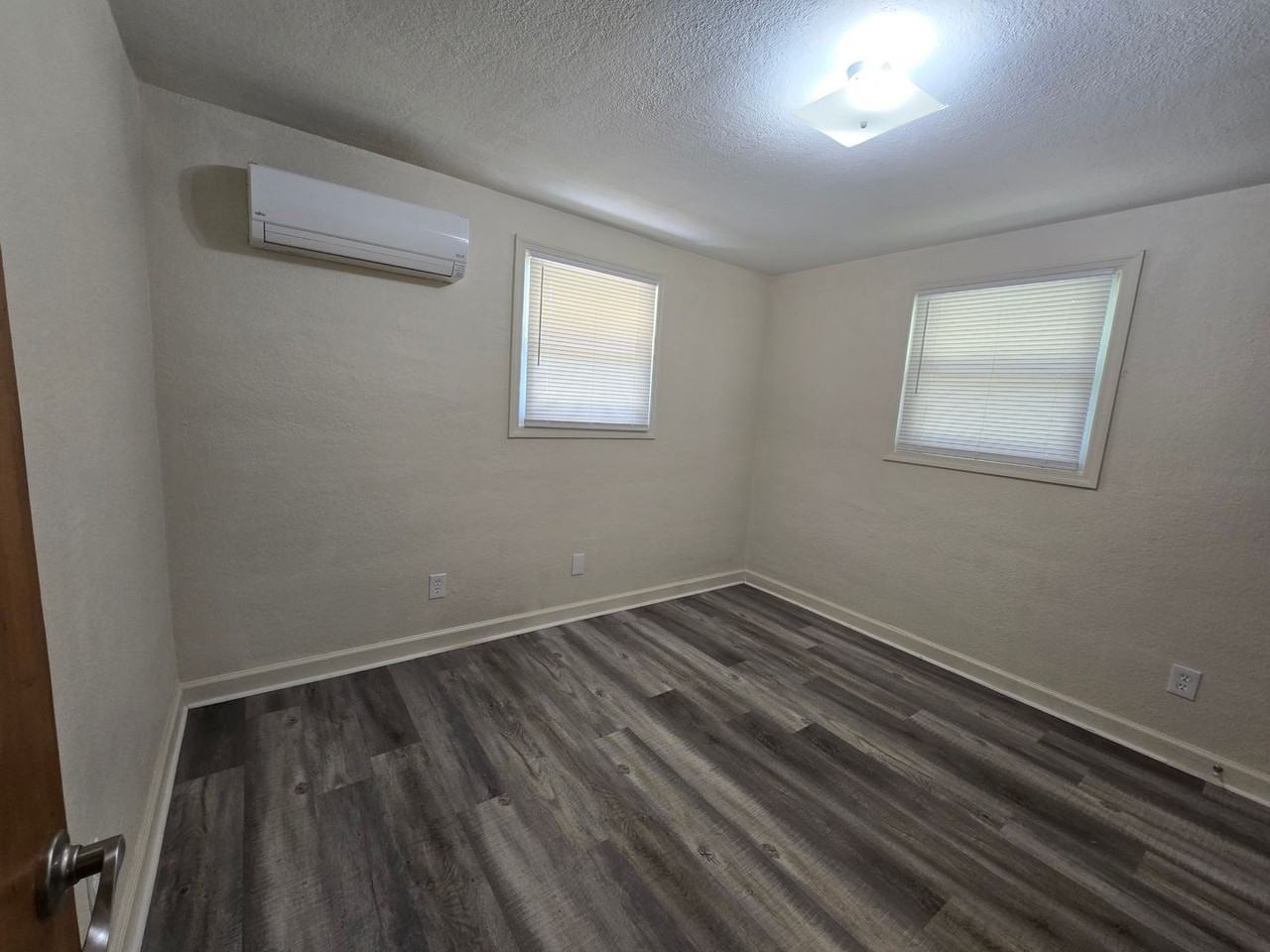 506 Eden Ter - Photo 7 of 11