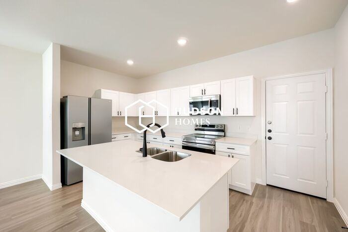 1605 Annabelle St - Photo 3 of 12