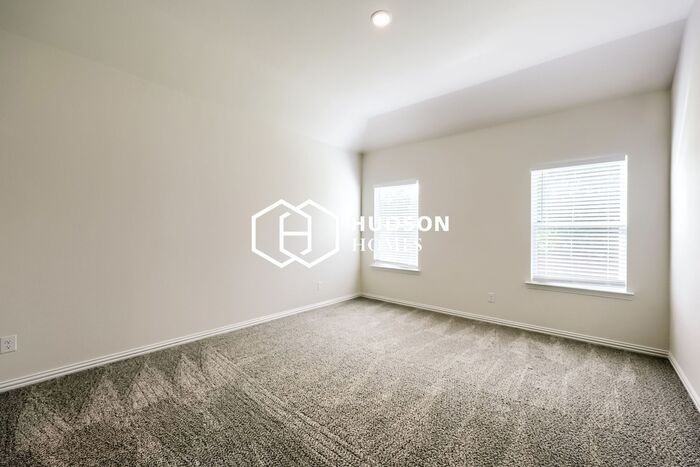 1605 Annabelle St - Photo 4 of 12