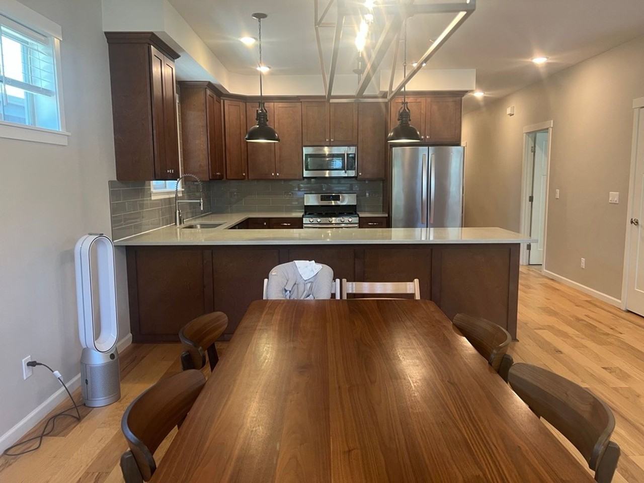 2206 Park View St Ne - Photo 5 of 32