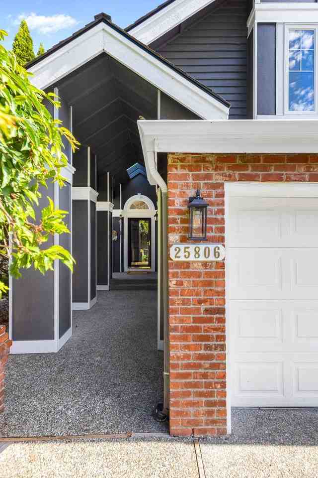 25806 Se 41st St - Photo 2 of 27