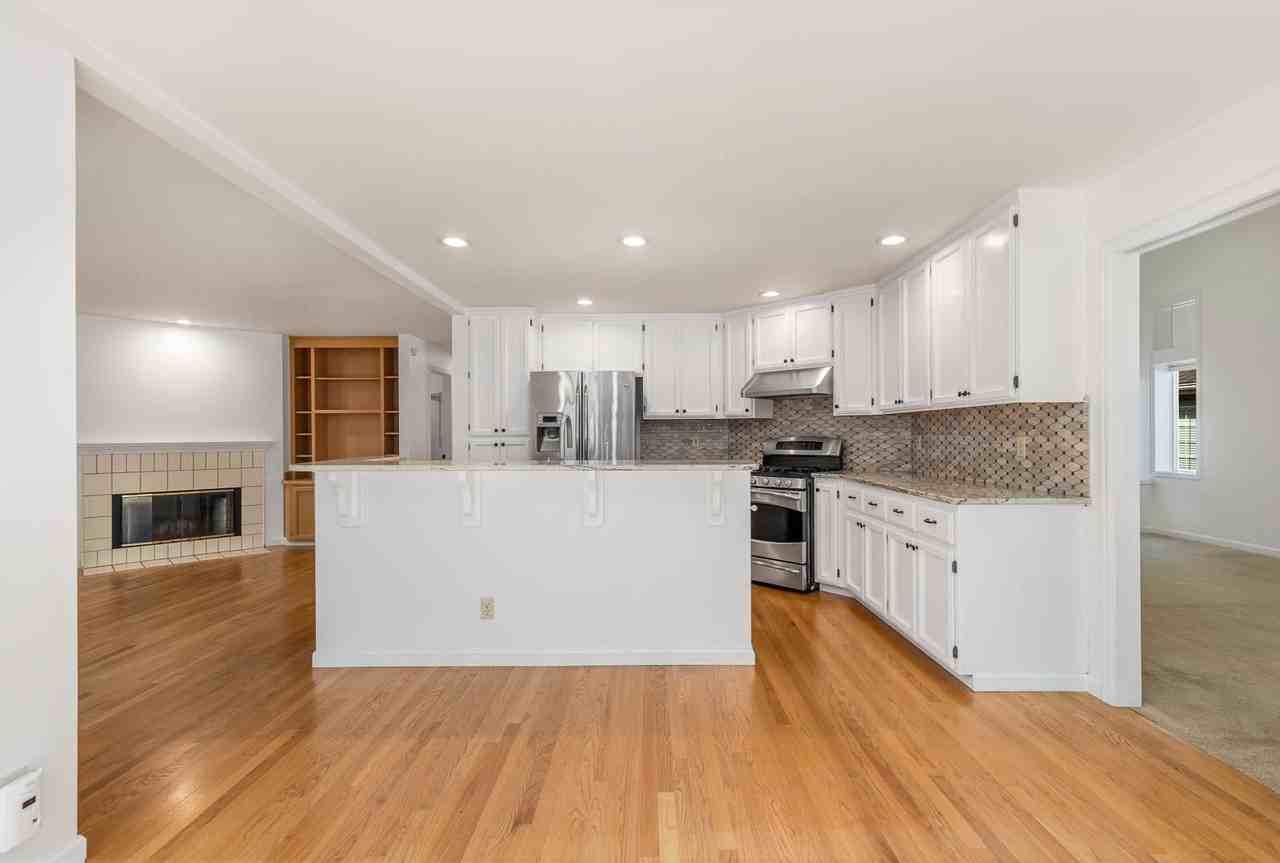 25806 Se 41st St - Photo 7 of 27