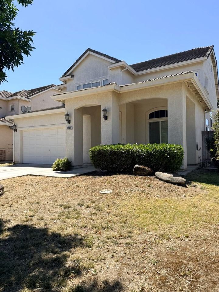 1326 Tide Dr - Photo 2 of 43