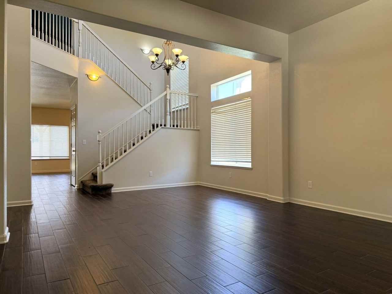 1326 Tide Dr - Photo 6 of 43