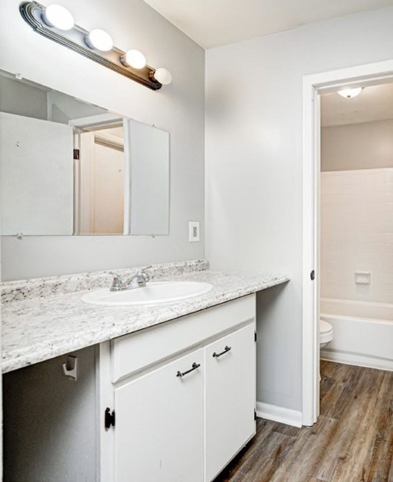 Breeza 32 Apartments - Photo 3 of 12