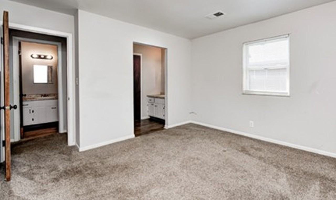 Breeza 32 Apartments - Photo 6 of 12