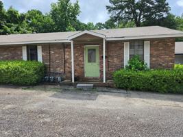 featured image of 207 N 4th #2