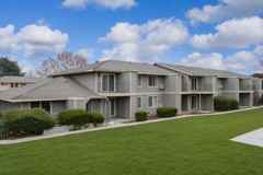 Hood Manor Apartments - Photo 1 of 1