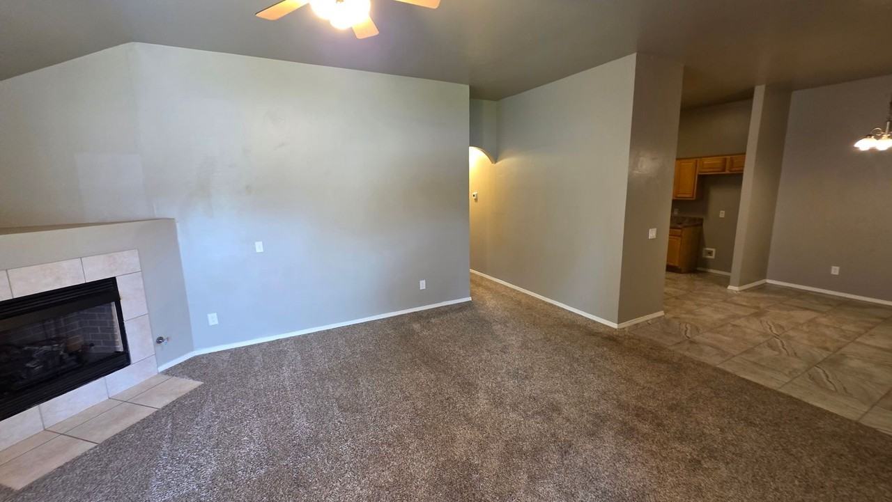 1716 W Palm Pl - Photo 4 of 36