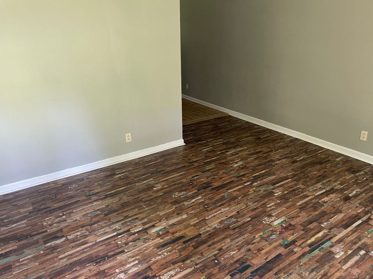 107 Martin Ave - Photo 4 of 10