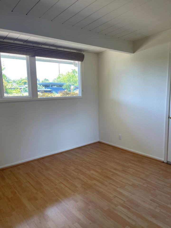 9 Roosevelt Cir - Photo 6 of 12
