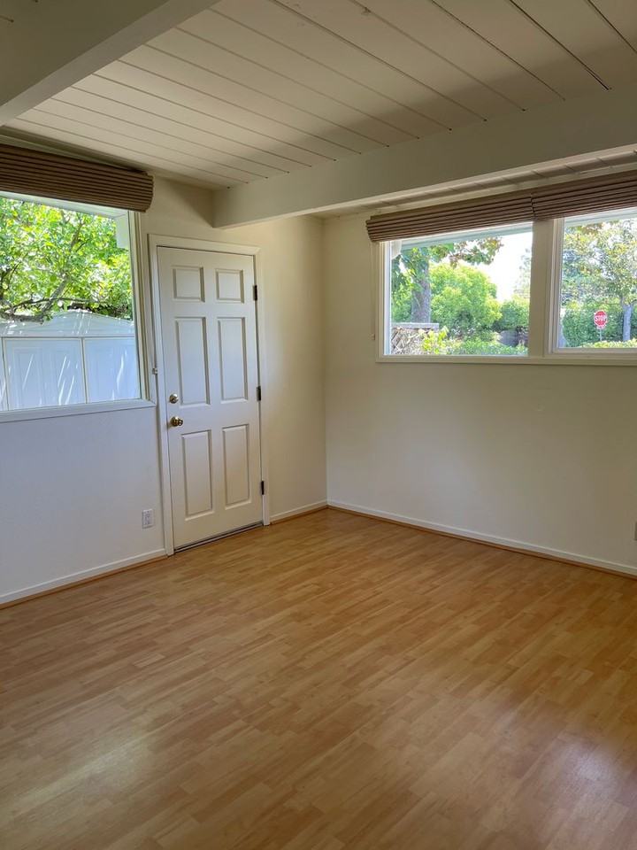 9 Roosevelt Cir - Photo 7 of 12