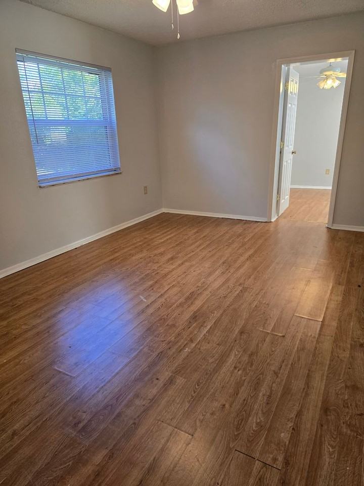 2847 W Rennet Ct - Photo 5 of 14