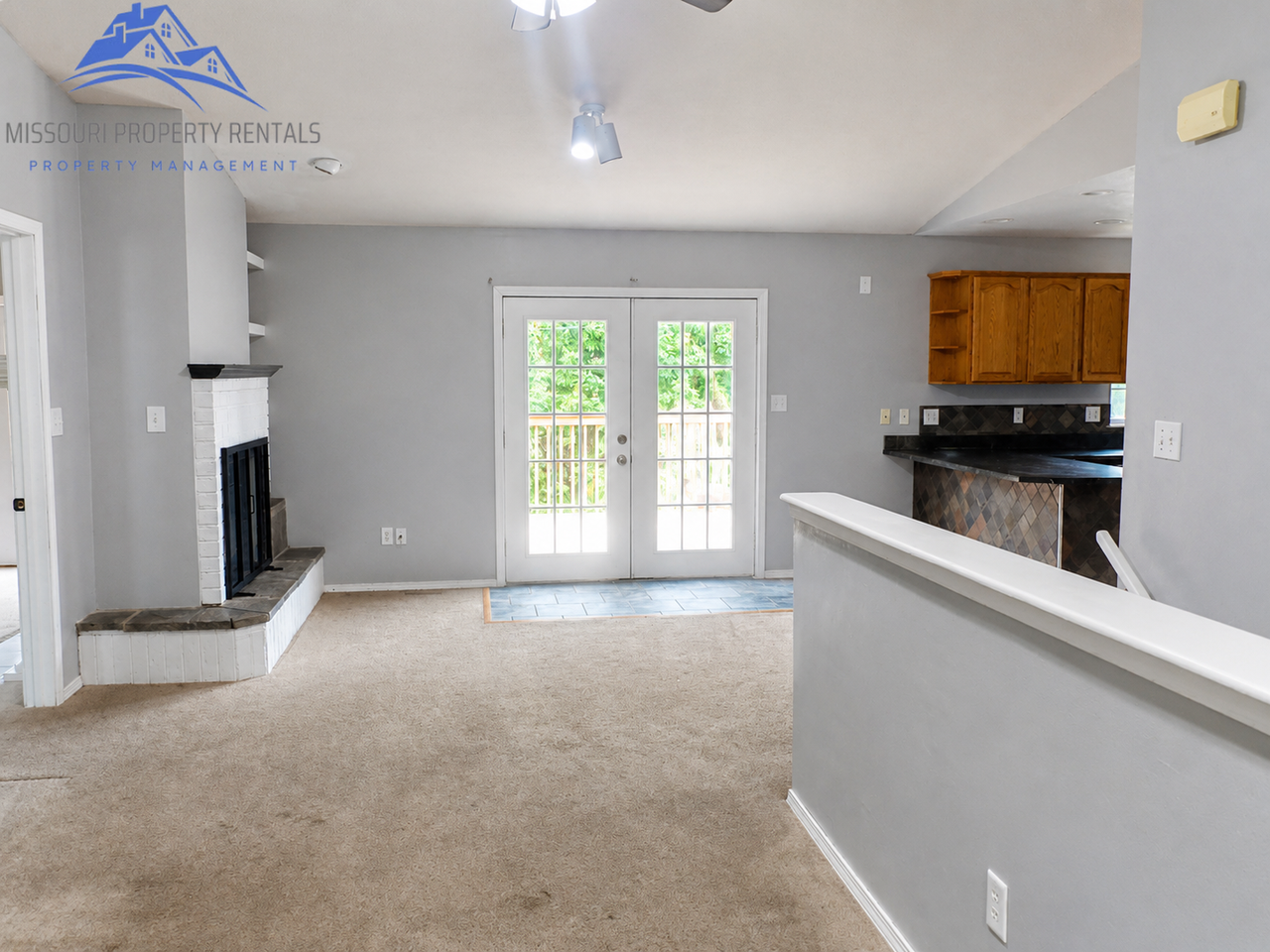216 Spring Meadow Pkwy - Photo 2 of 26