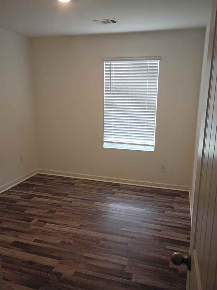 3707 Water Lily Ln - Photo 7 of 16