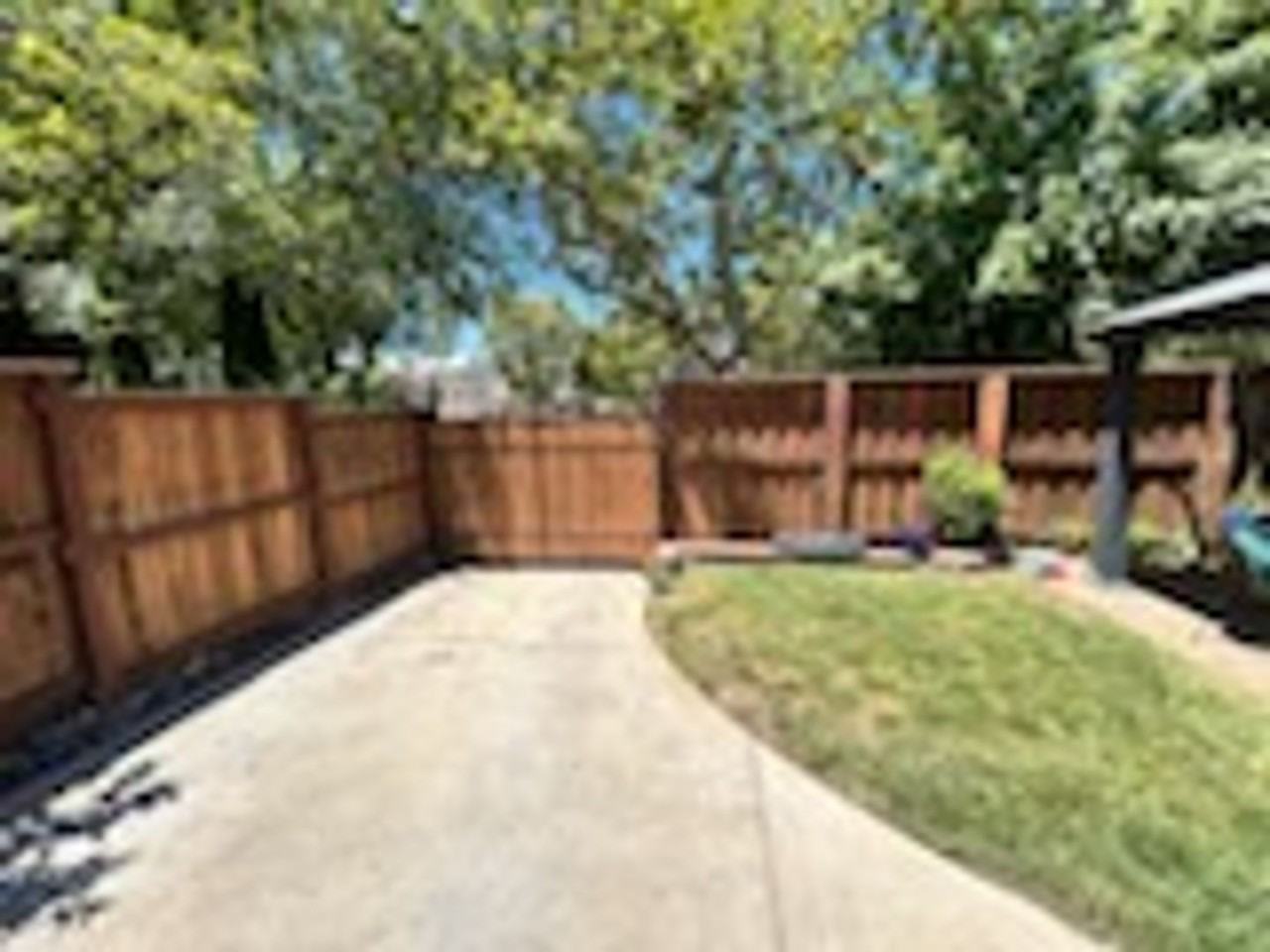 3500 Y St #B - Photo 3 of 8