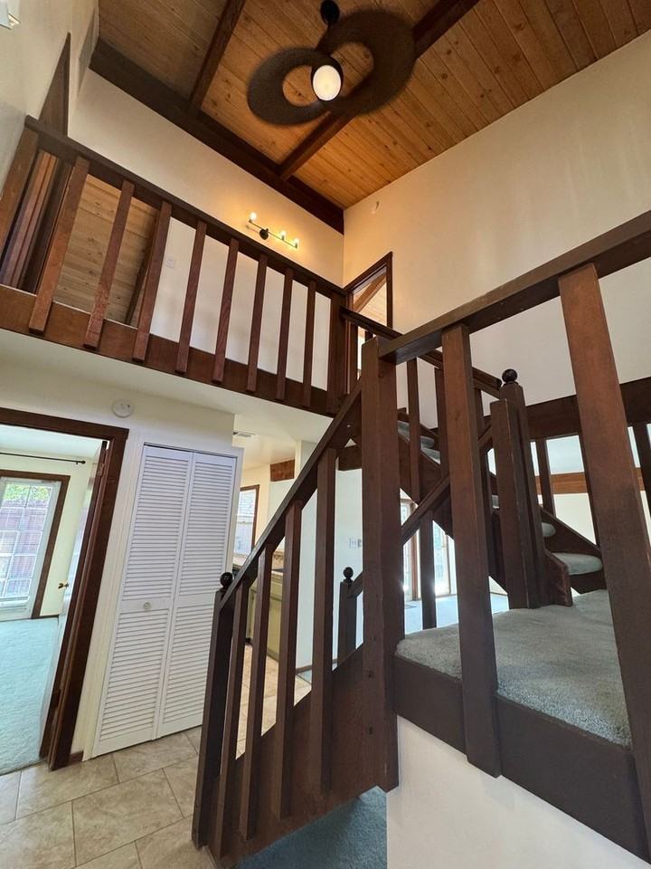 36 Meadow Lakes Dr - Photo 7 of 11