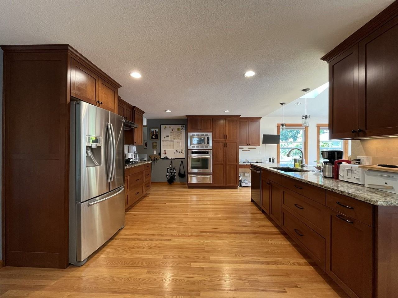 1195 Nw 122nd Ave - Photo 7 of 50
