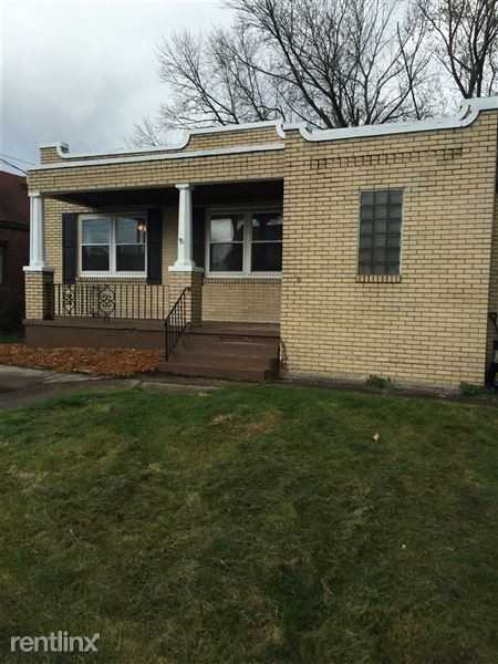 110 Park Ave - Photo 2 of 11