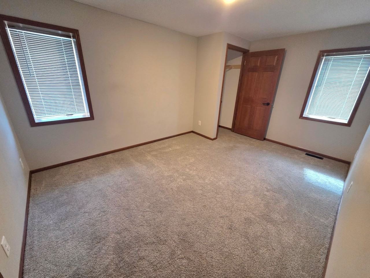 150 4th St - Photo 6 of 8
