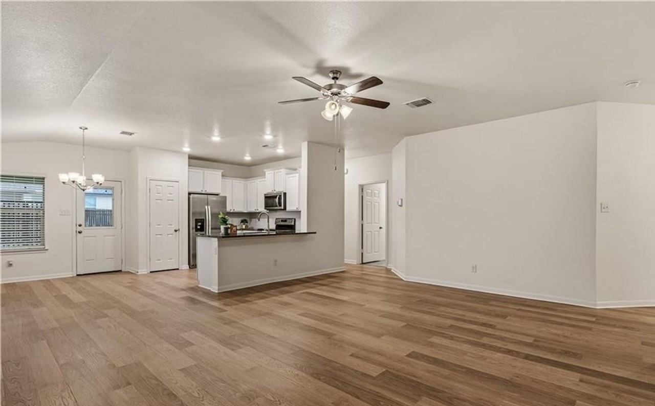 2405 Elba Dr - Photo 7 of 25