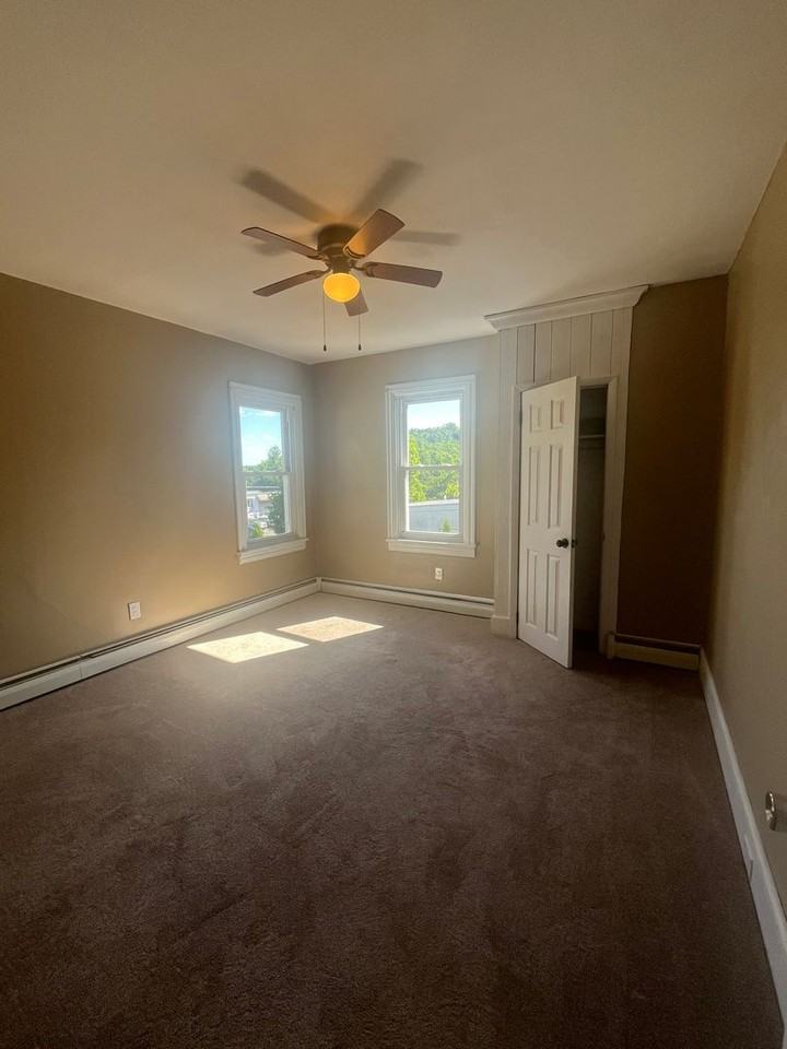 724 S Reading Ave - Photo 6 of 12