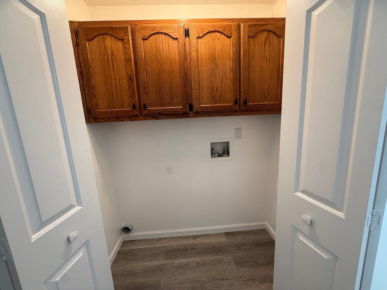 425 Autumnwood Dr Sw - Photo 2 of 17