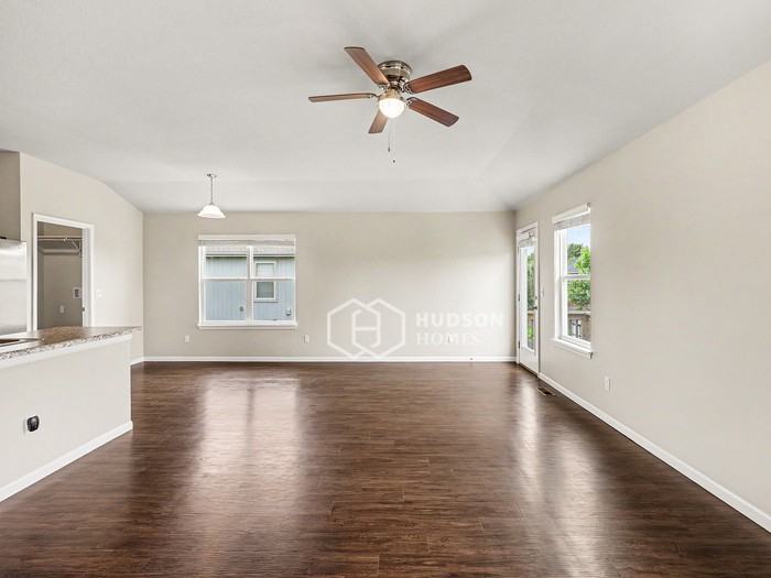 744 S Mulberry St - Photo 7 of 23