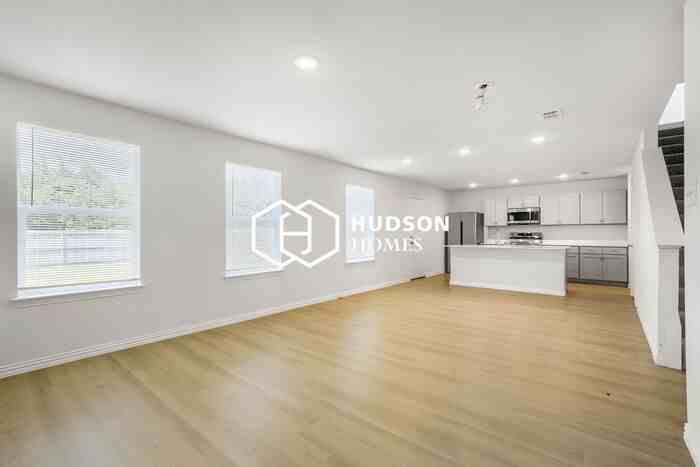 120 Doma Ave - Photo 2 of 12