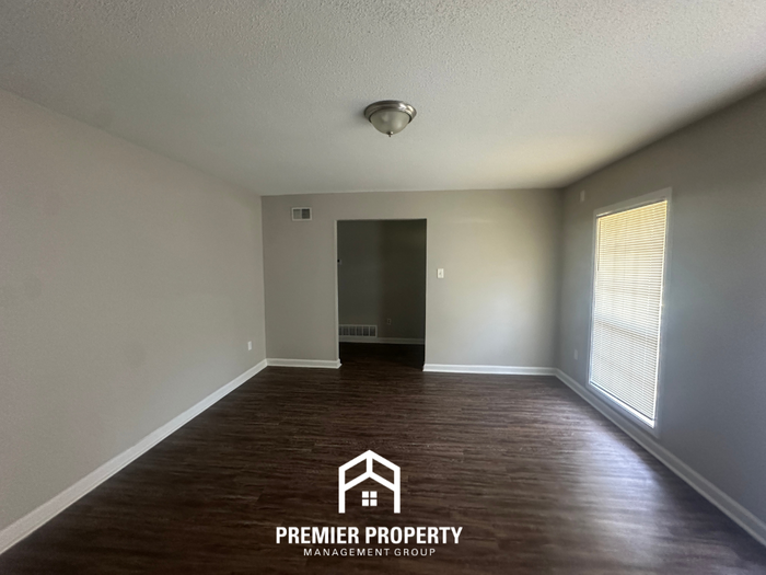 5234 Yellowood Rd - Photo 3 of 18