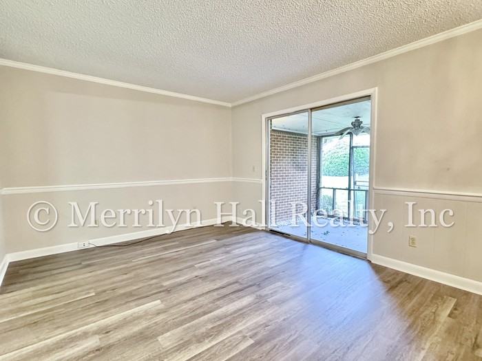 122 Jefferson Pl - Photo 6 of 14