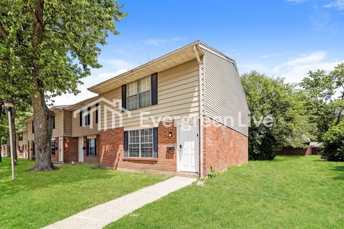 8060 Mount Everest St - Photo 2 of 15