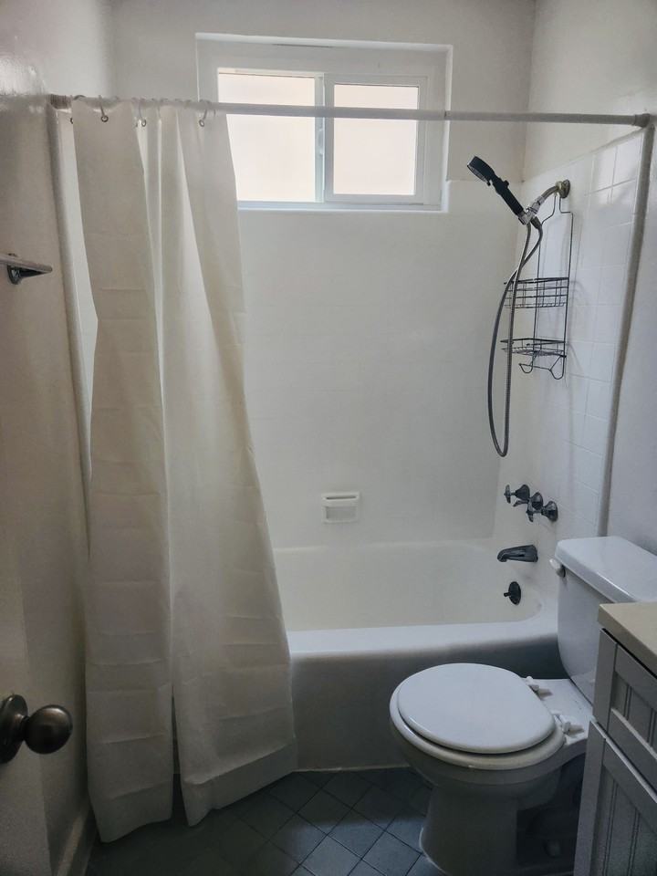 1047 N Ogden Dr #2 - Photo 7 of 18