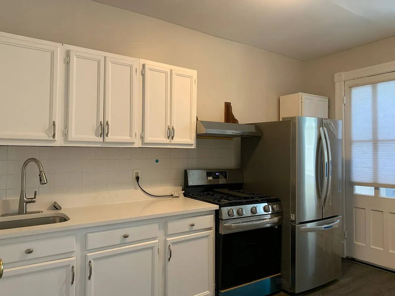 4 Irving St #1stFL - Photo 2 of 17