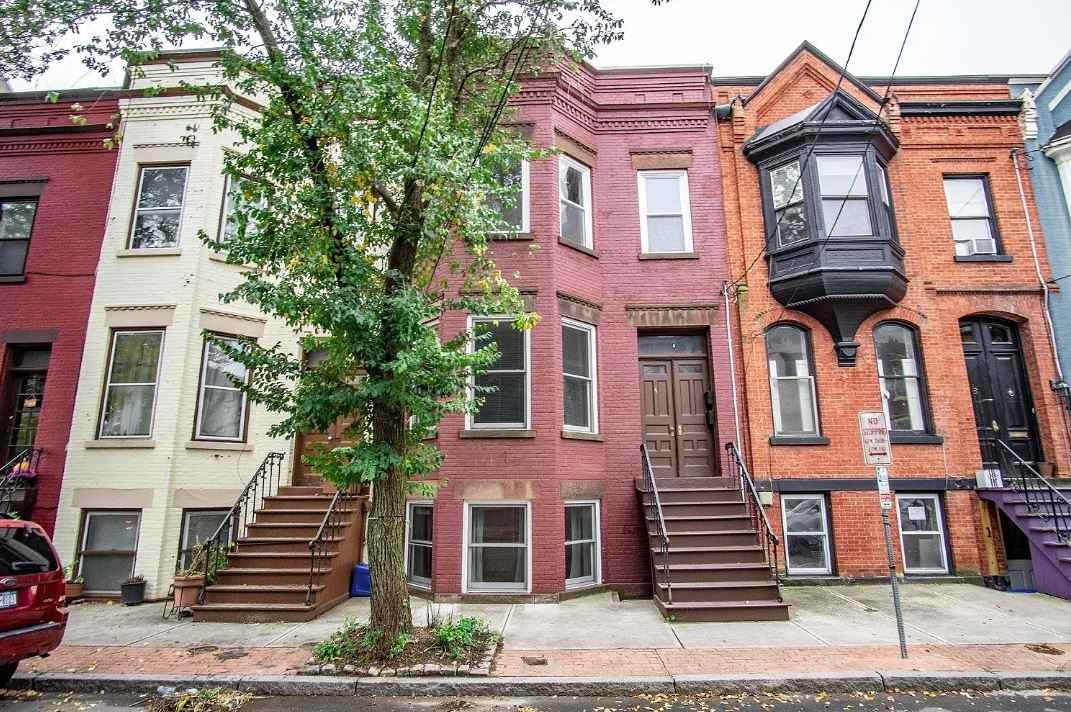 4 Irving St #1stFL - Photo 3 of 17