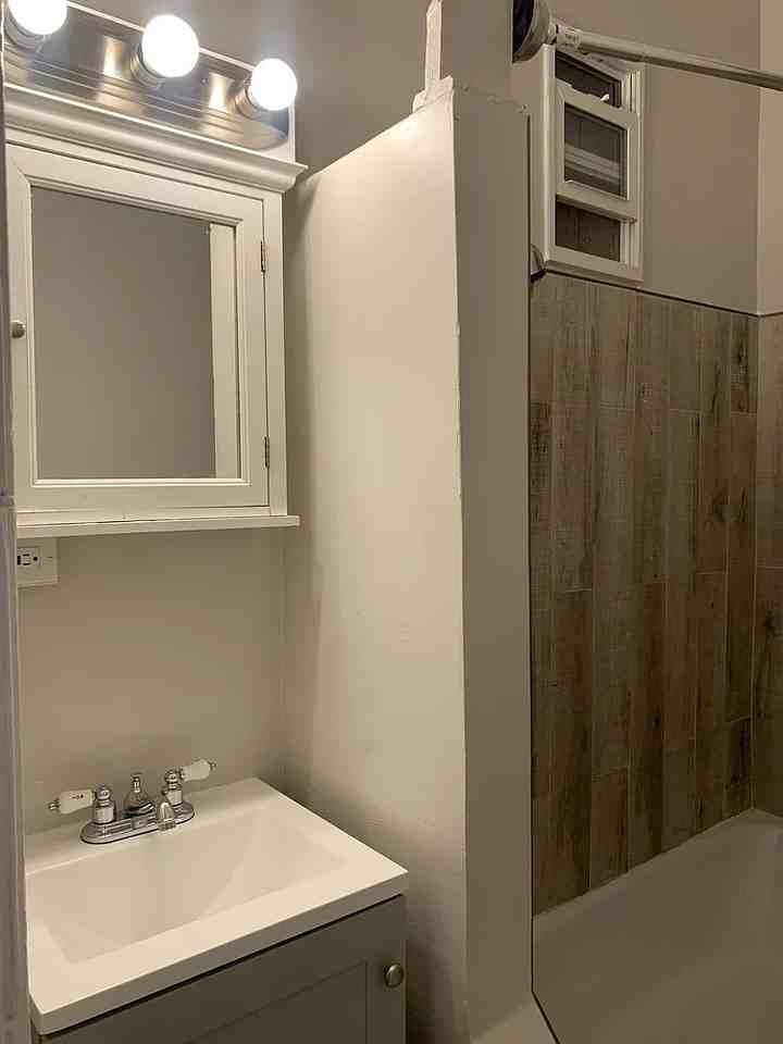 4 Irving St #1stFL - Photo 4 of 17