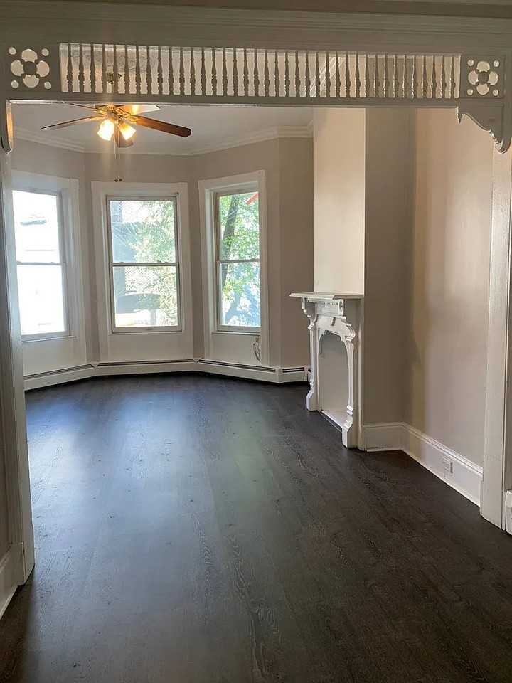 4 Irving St #1stFL - Photo 7 of 17