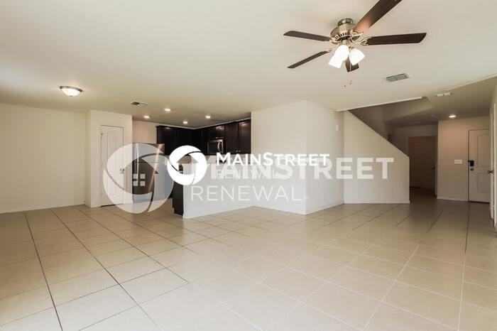 2419 Caspian Dr - Photo 4 of 17