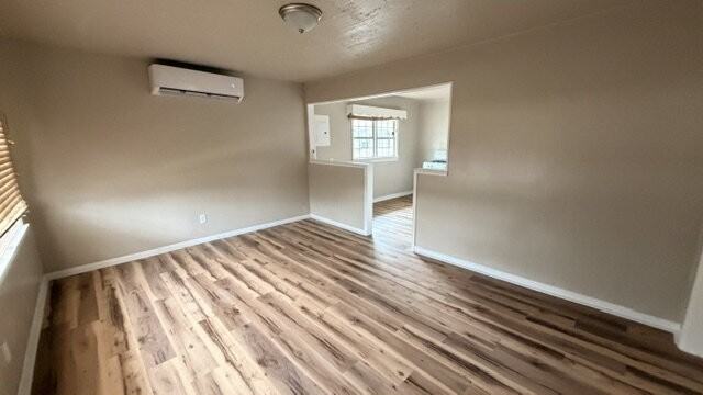 2908 S Portland Ave - Photo 2 of 16