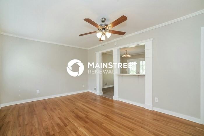 3553 Highwood Dr Sw - Photo 2 of 17