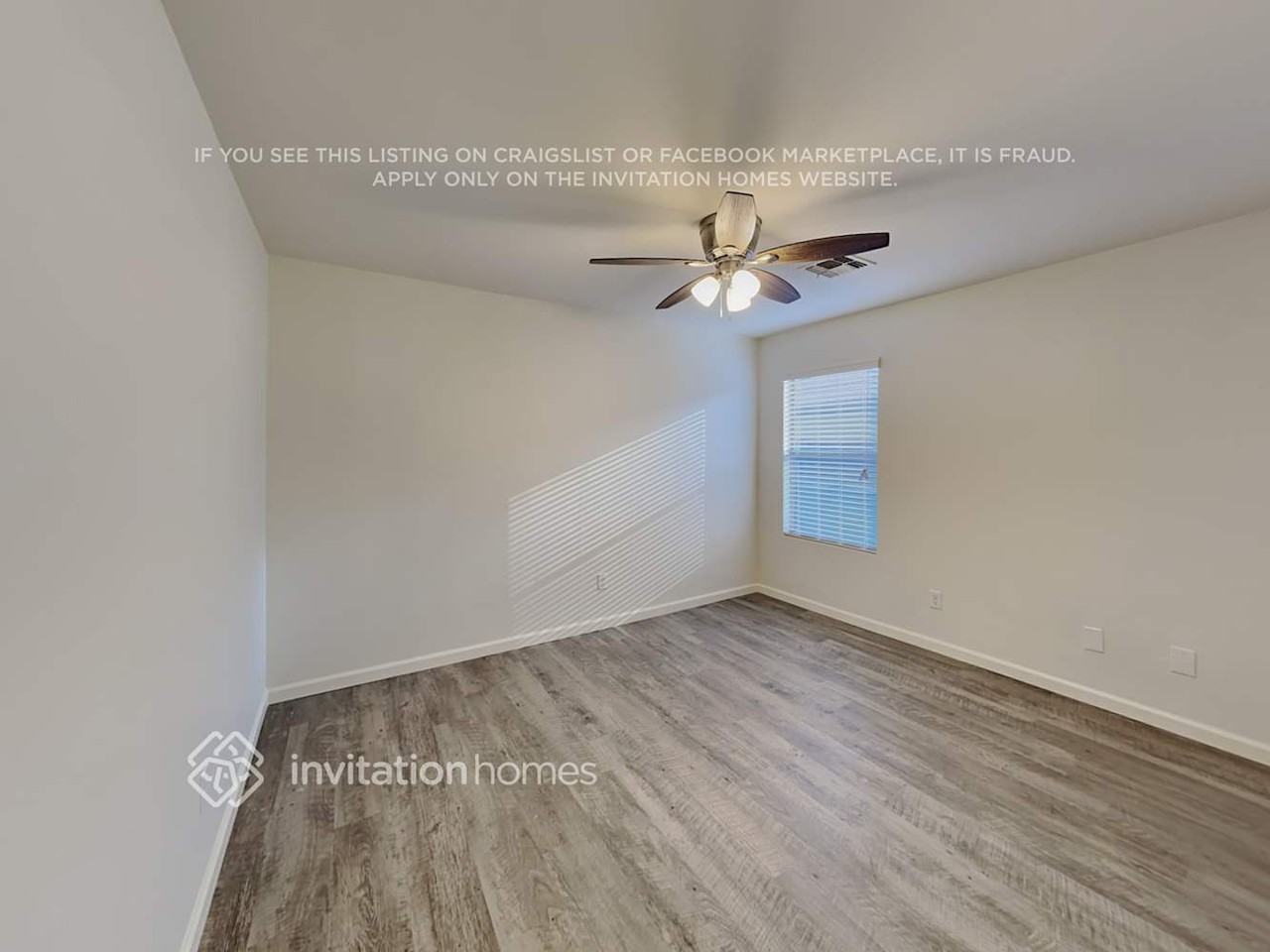 12218 W Hadley St - Photo 4 of 19