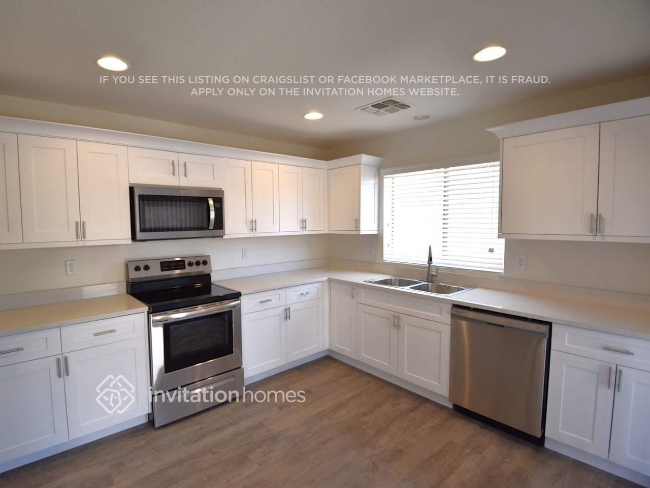 12218 W Hadley St - Photo 7 of 19