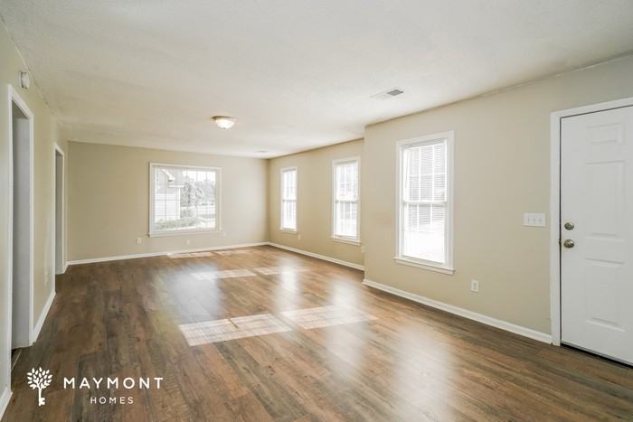 103 Woodwinds West Dr - Photo 4 of 12