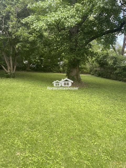 5015 Belmeade Rd - Photo 3 of 11