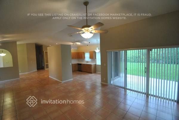 10891 Ravel Ct - Photo 2 of 11